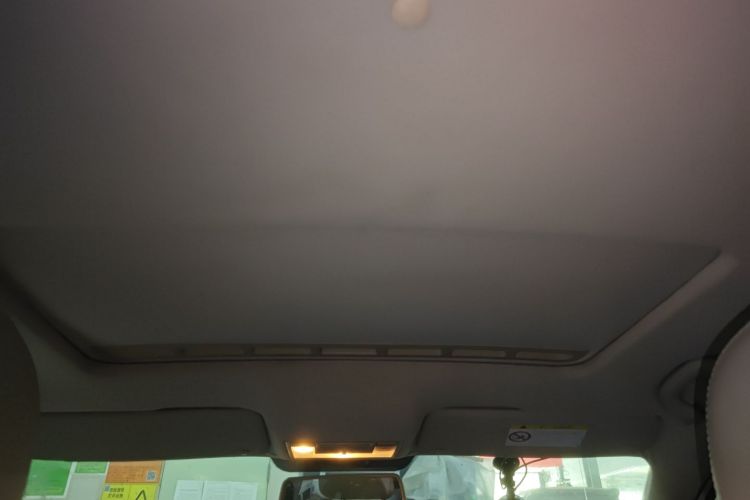 Skoda Rapid Spaceback 2016 car image #18