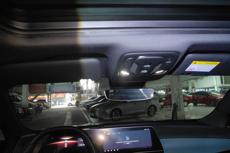 MG 7 2023 car image #18