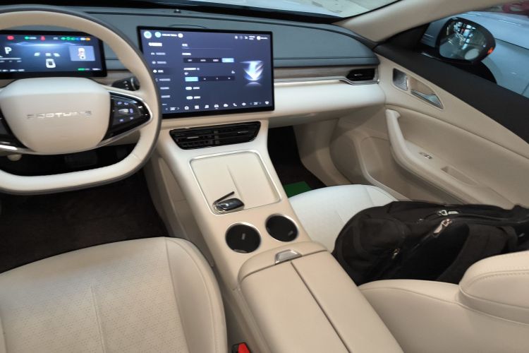 Forthing S7 2025 #18 Forthing S7 2025 صورة سيارة #18