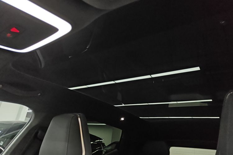 极氪 极氪X 2023 汽车图片 #18