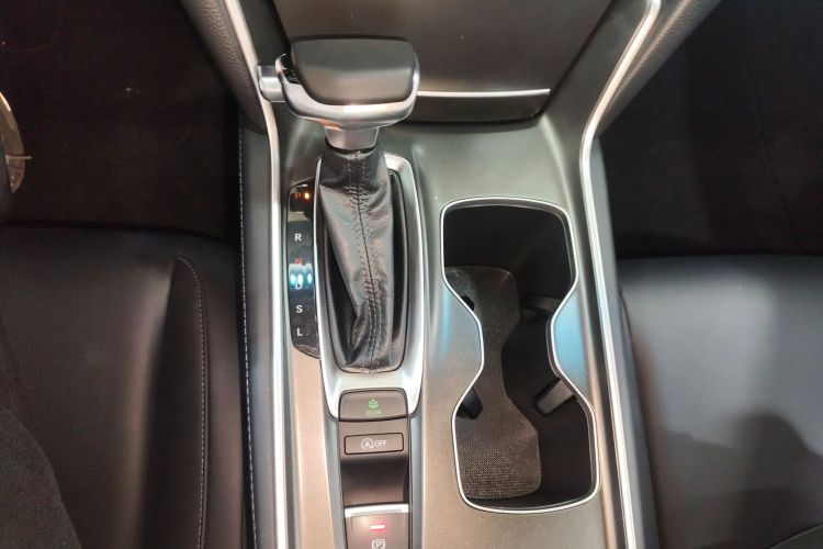 Honda Accord 2019 car image #18