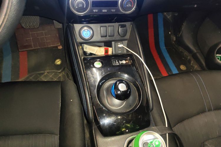 Nissan 2020 car image #18