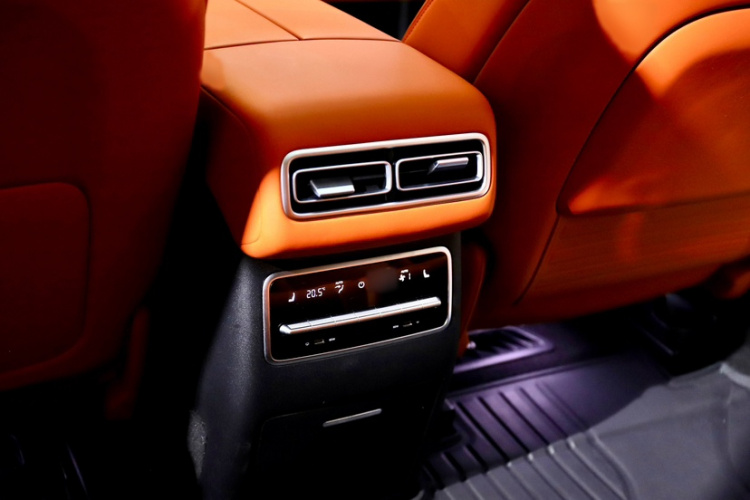 Li L7 2023 car image #18