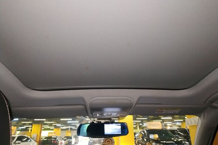 Volkswagen C-Trek 2017 immagine di auto #18