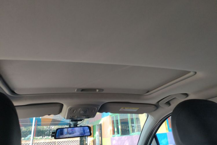 Citroen C4L 2014 car image #18