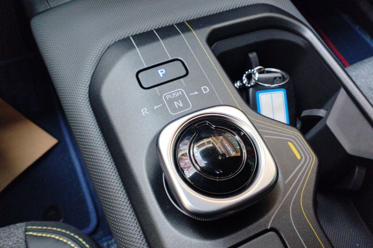 Toyota bZ5 2025 car image #18