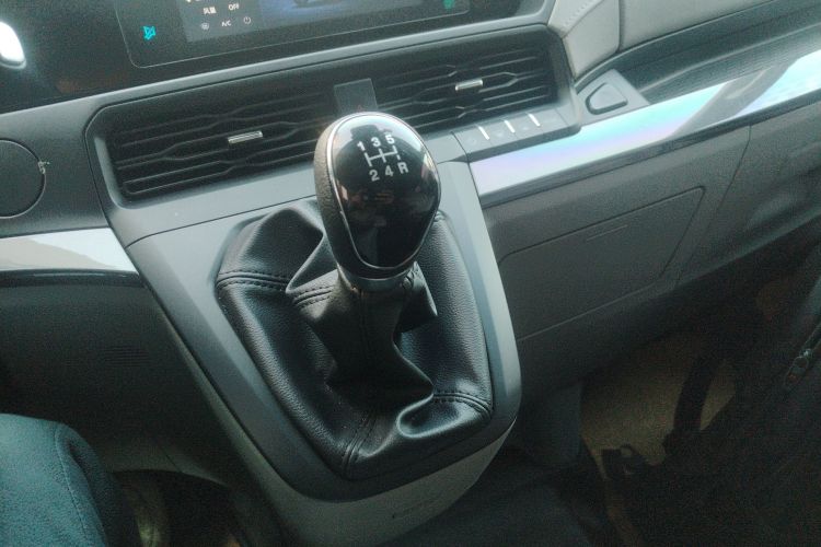 Ford Transit 2025 #18 Ford Transit 2025 car image #18