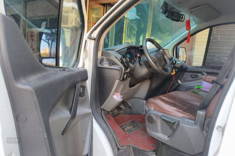 Ford Transit 2020 car image #18