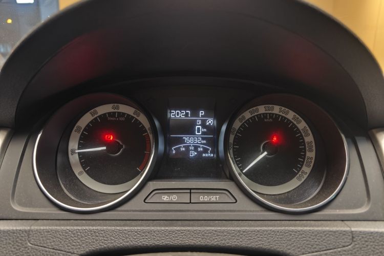 Skoda Rapid Spaceback 2019 car image #18