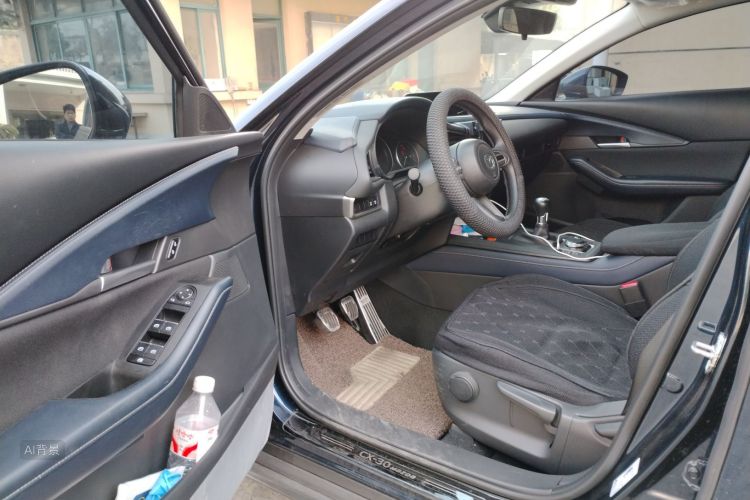 Mazda CX-30 2025 изображение автомобиля #18