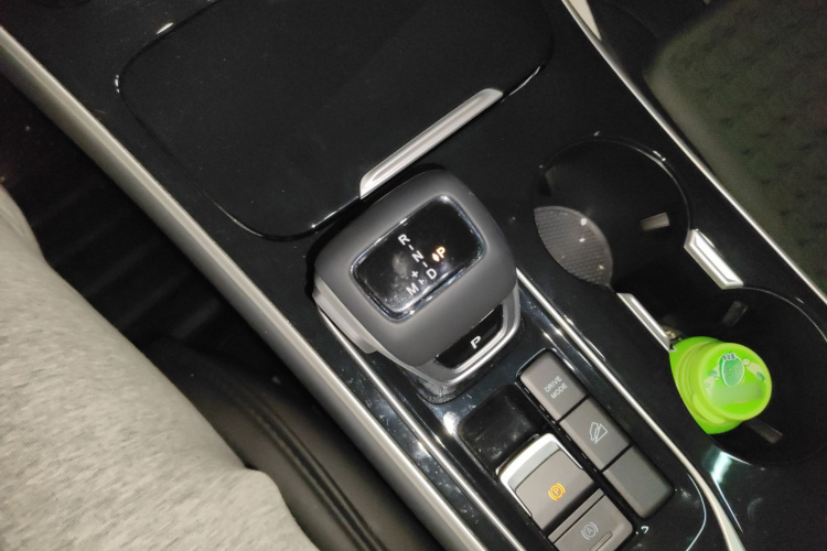 Forthing T5 EVO 2024 car image #18