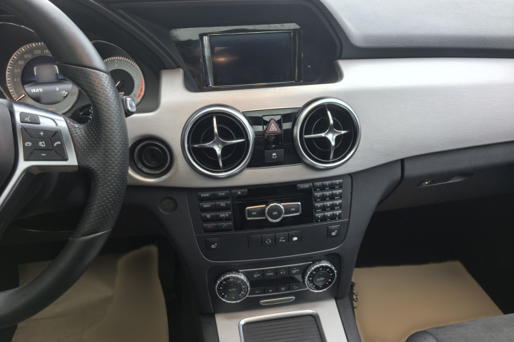 Mercedes-Benz GLK Class 2015 imagem de carro #18