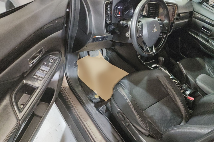 劳斯莱斯 欧蓝德 2017 汽车图片 #18