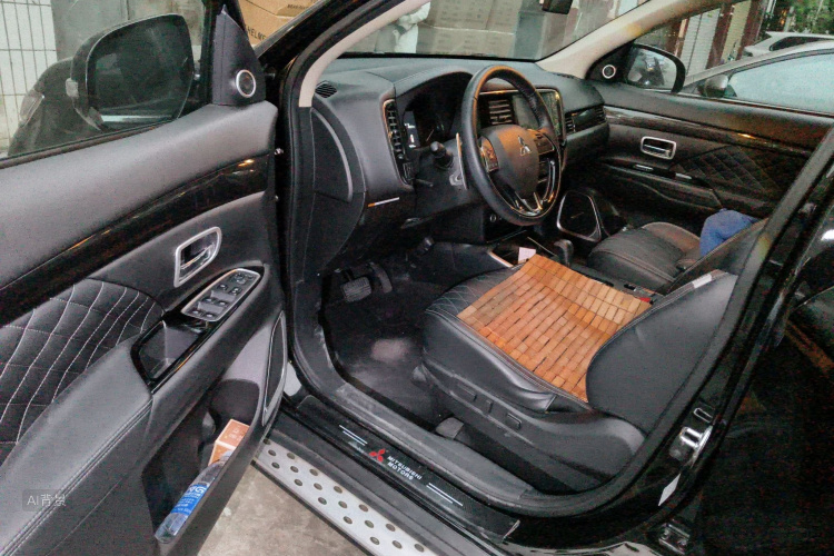 劳斯莱斯 欧蓝德 2020 #18 劳斯莱斯 欧蓝德 2020 汽车图片 #18