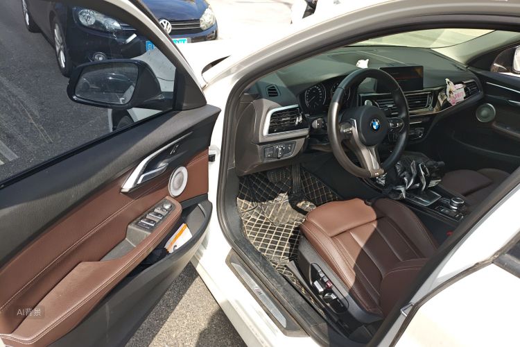 BMW 1 Series 2020 car image #18