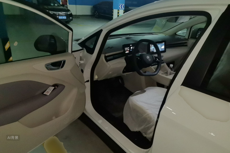 MG 4 EV 2025 immagine di auto #18