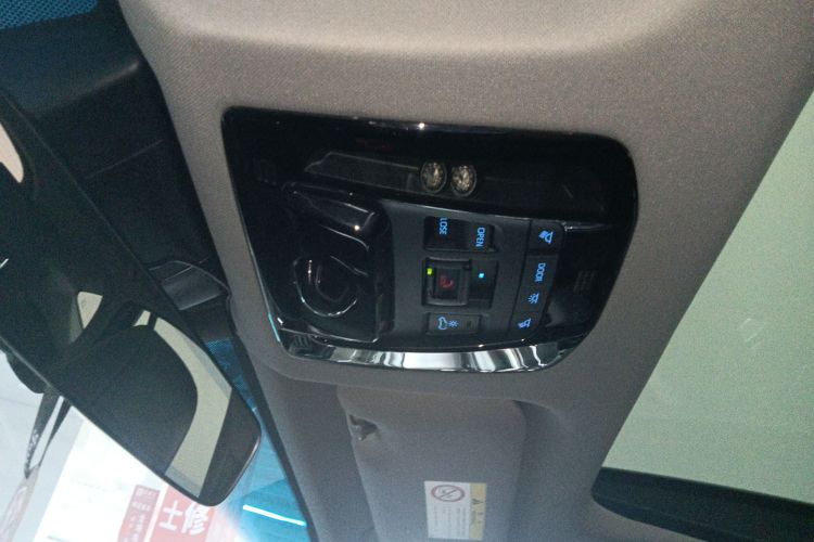 Toyota Venza 2022 immagine di auto #18