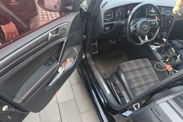 Volkswagen GolfGTI 2018 #18 Volkswagen GolfGTI 2018 car image #18