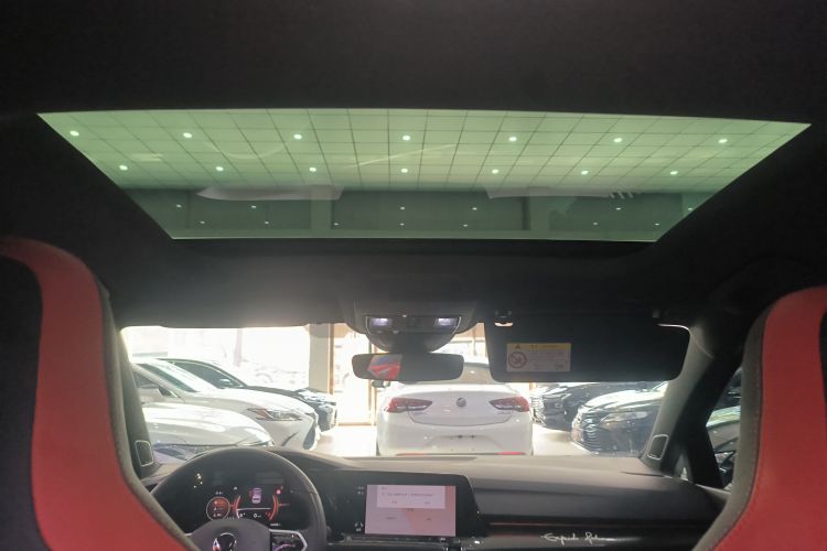 Volkswagen GolfGTI 2022 #18 Volkswagen GolfGTI 2022 immagine di auto #18