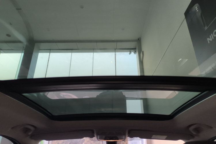 BMW X1 New Energy 2018 car image #18