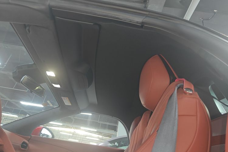 MG Cyberster 2025 car image #18