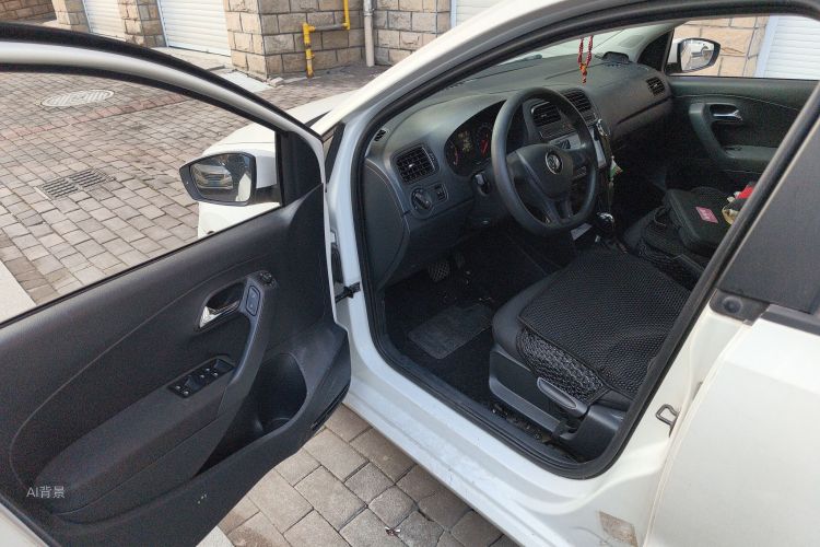 Polo 2016 immagine di auto #18
