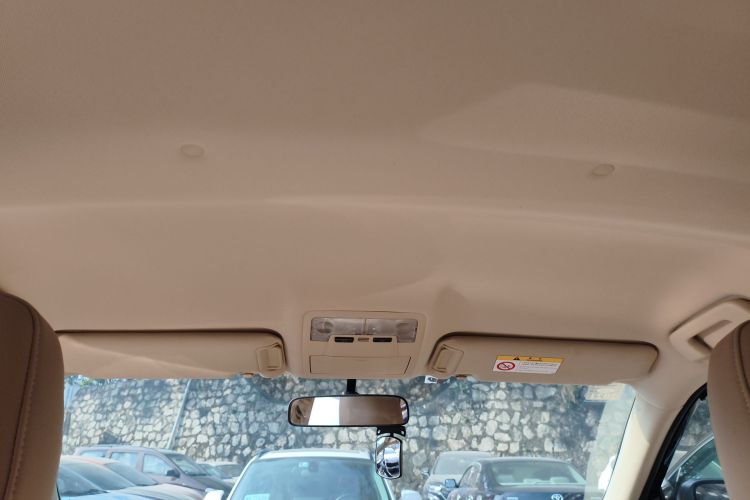 Toyota Highlander 2017 car image #18