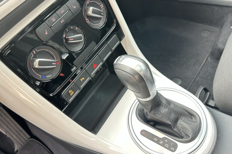 Volkswagen Beetle 2017 immagine di auto #18