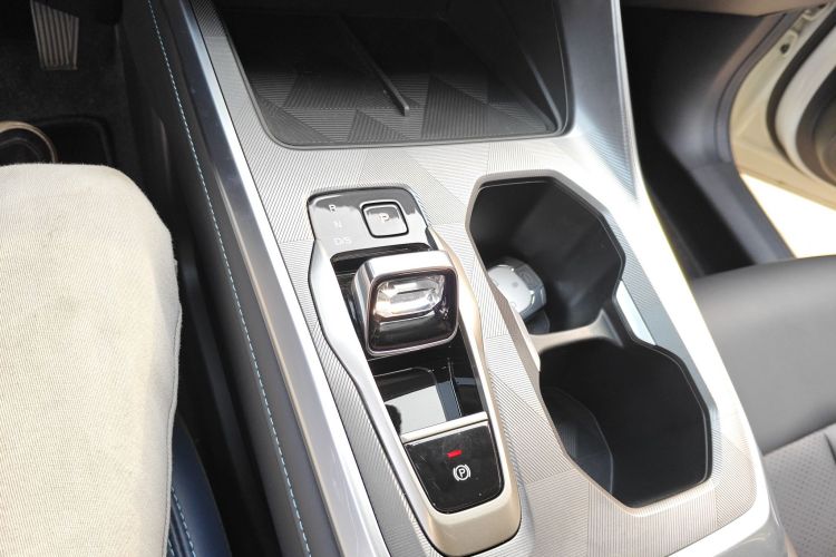 GAC Trumpchi GS3 2023 car image #18