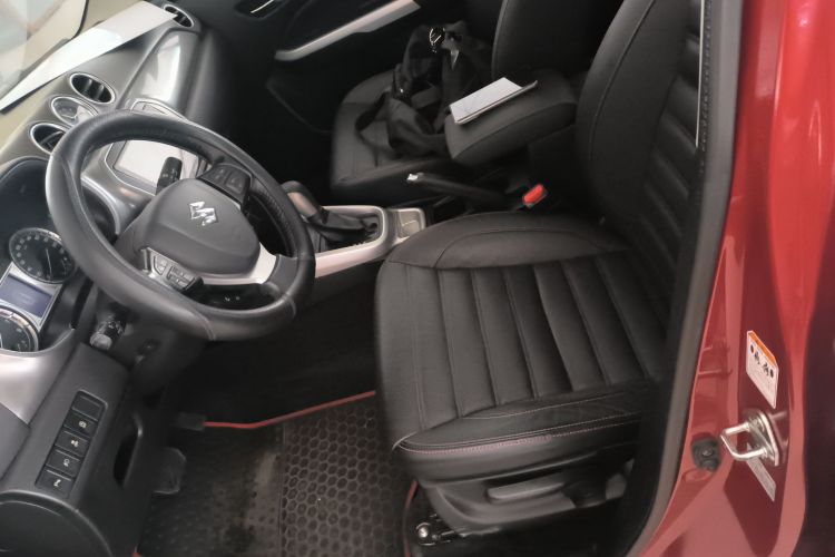 Suzuki Vitara 2016 image de voiture #18