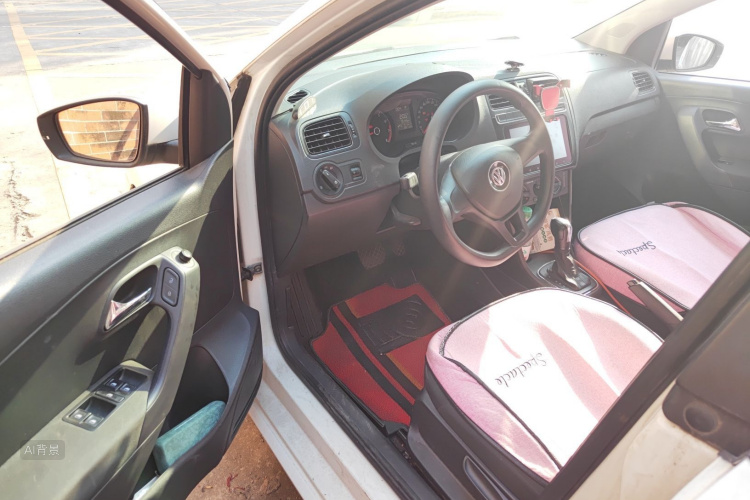 Polo 2017 immagine di auto #18