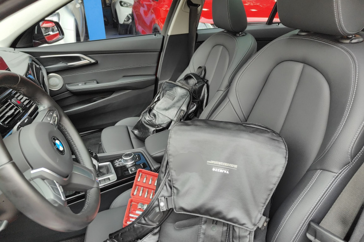 BMW 1 Series 2021 #18 BMW 1 Series 2021 car image #18