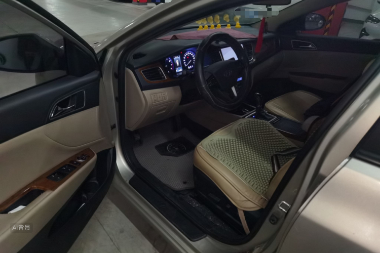 Hyundai Mistra 2015 car image #18