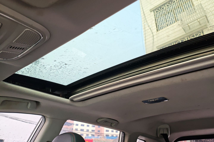 Haval M6 2017 car image #18