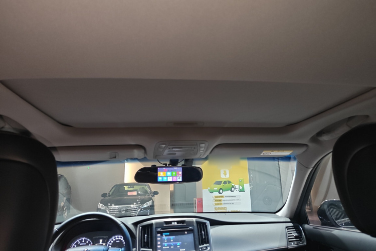 丰田 皇冠 2017 汽车图片 #18