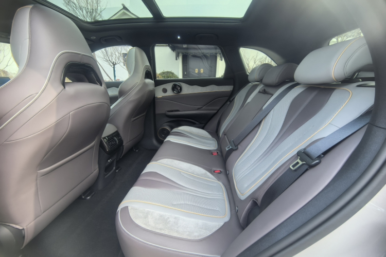 BYD Frigate 07 2023 imagem de carro #18