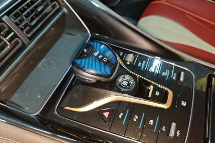 BYD Frigate 07 2023 #18 BYD Frigate 07 2023 car image #18