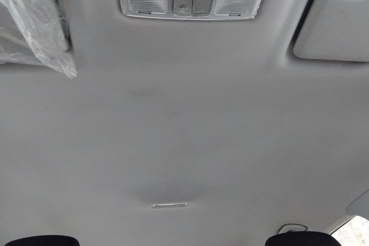 VS5 2019 car image #18