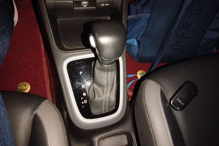 起亚 奕跑 2023 汽车图片 #18