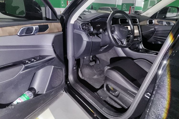 Lynk & Co 01 2019 #18 Lynk & Co 01 2019 car image #18