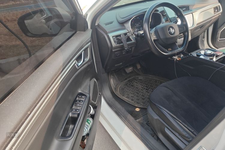 Livan Maple 60S 2022 изображение автомобиля #18