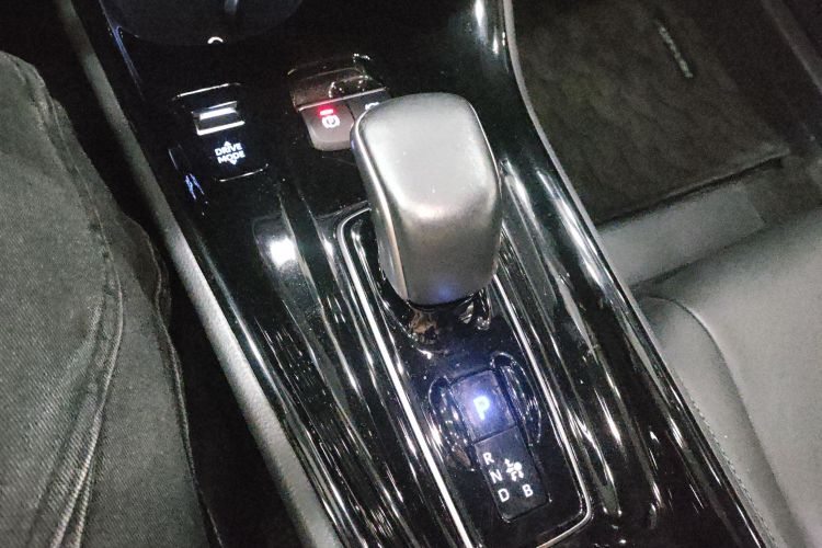 Toyota Izoa E 2020 imagen de coche #18