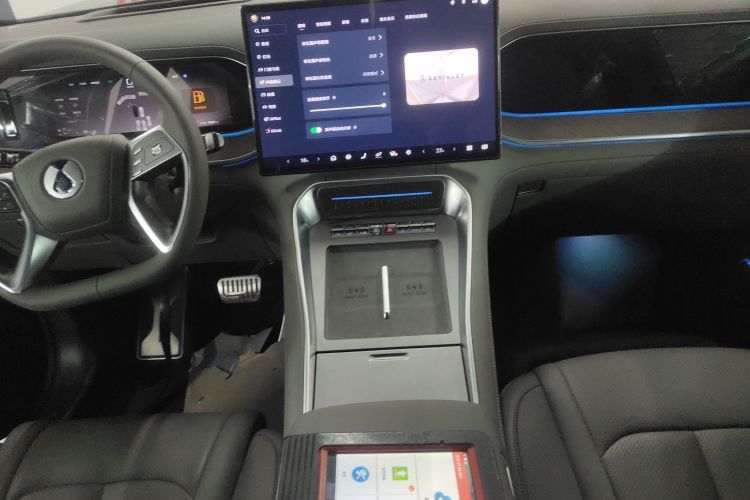 Denza N9 2025 صورة سيارة #18