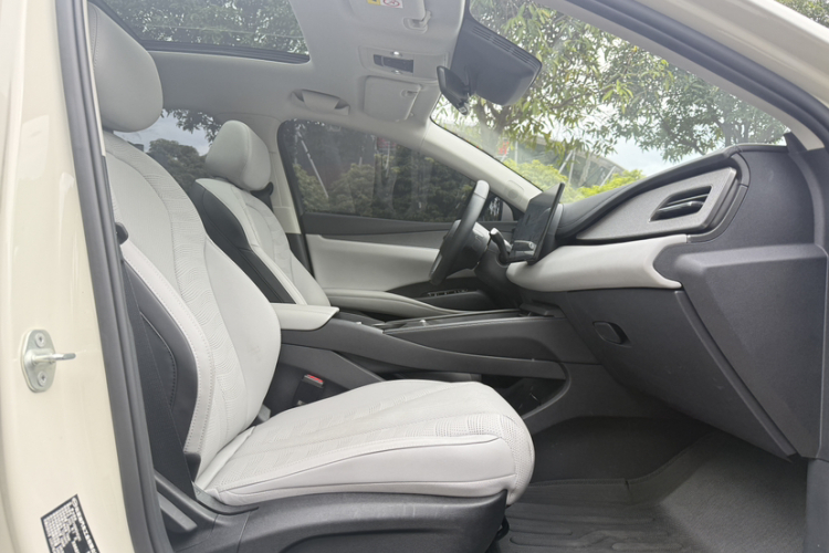 BYD Seal 06 DM-i 2025 #18 BYD Seal 06 DM-i 2025 immagine di auto #18