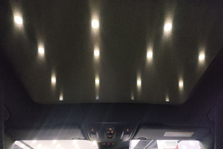 Mercedes-Benz GLA AMG 2017 car image #18