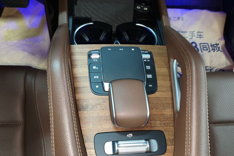 Mercedes-Benz GLE Class New Energy 2023 car image #18