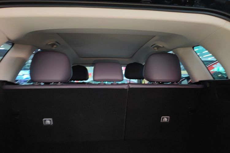 零跑汽车 零跑C10 2025 汽车图片 #18