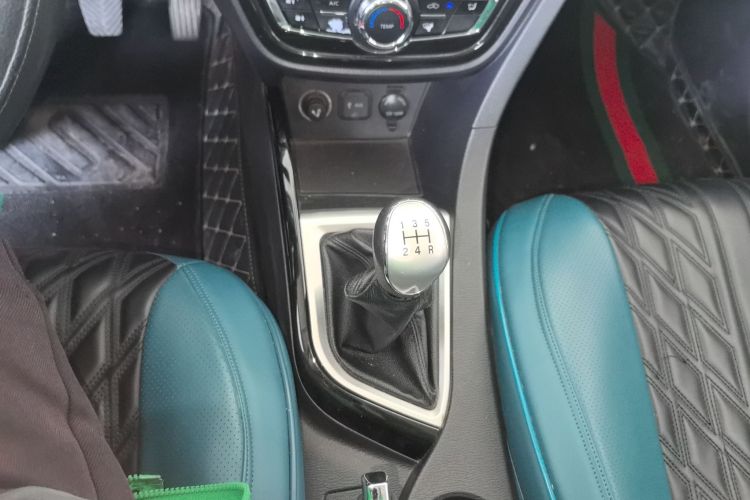 Changan Alsvin V7 2017 #18 Changan Alsvin V7 2017 car image #18