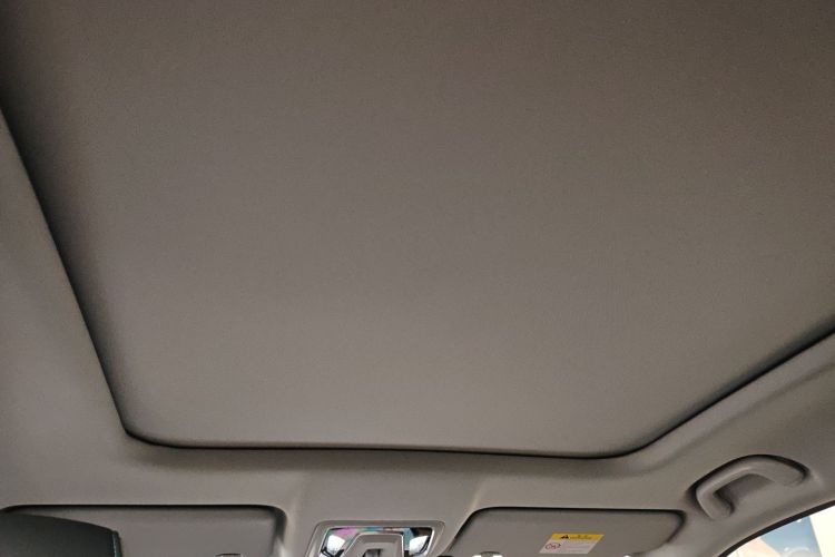 Changan UNI-Z PHEV 2024 #18 Changan UNI-Z PHEV 2024 car image #18