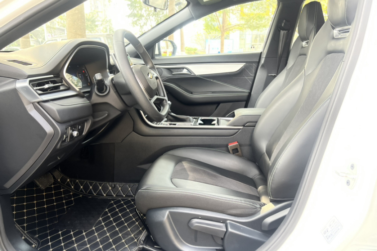 JAC A5 PLUS 2023 immagine di auto #18